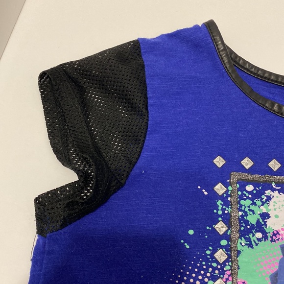 Girls Descendants Bundle! Blue Descendants Shirt & Matching Necklaces - Picture 4 of 12